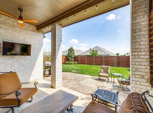 1412 Eclipse Rd, Aubrey, TX 76227