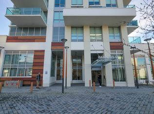 1632 Lions Gate Ln #1302, North Vancouver, BC V7P0C5