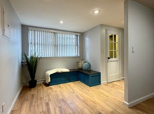 25-75 45th St #R, Astoria, NY 11103