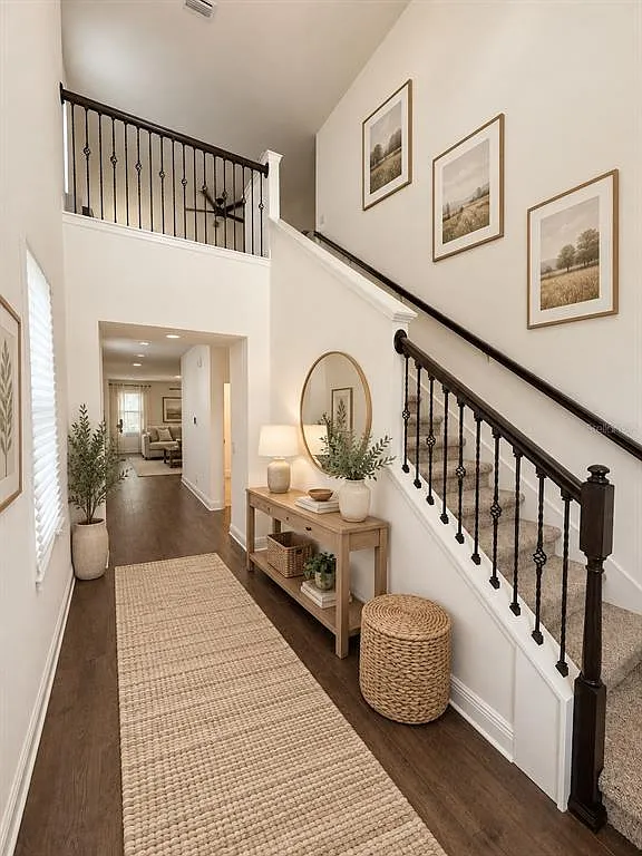 5 bed, 3.0 bath, 2911 sqft, $3,300 — Photo 2