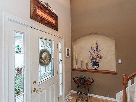 4th image of 12185 Emma Ln