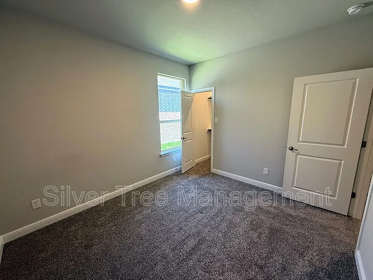 10921 Rockchapel Dr — Photo 27