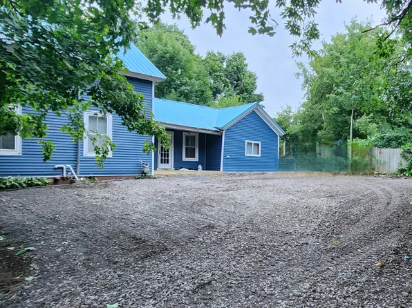 12 State St #2, Canton, NY 13617