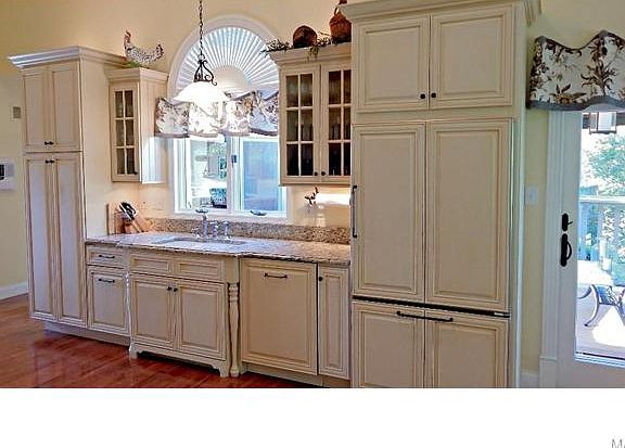 3rd image of 18715 Babler Meadows Dr