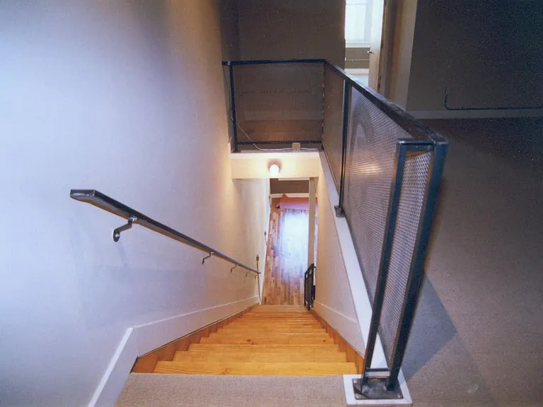 331 W 4th St #11 — Photo 3