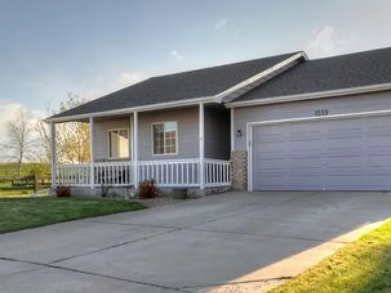 1559 S Dusk Dr — Photo 4