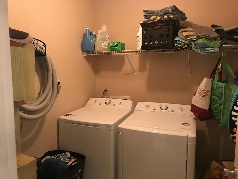 5577 Terrace Pointe Ct — Photo 24