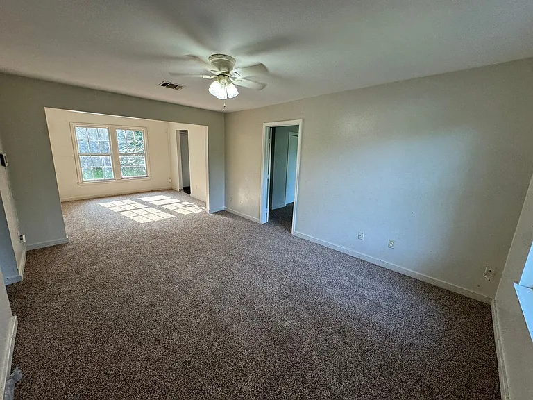 7131 Suntan St — Photo 4