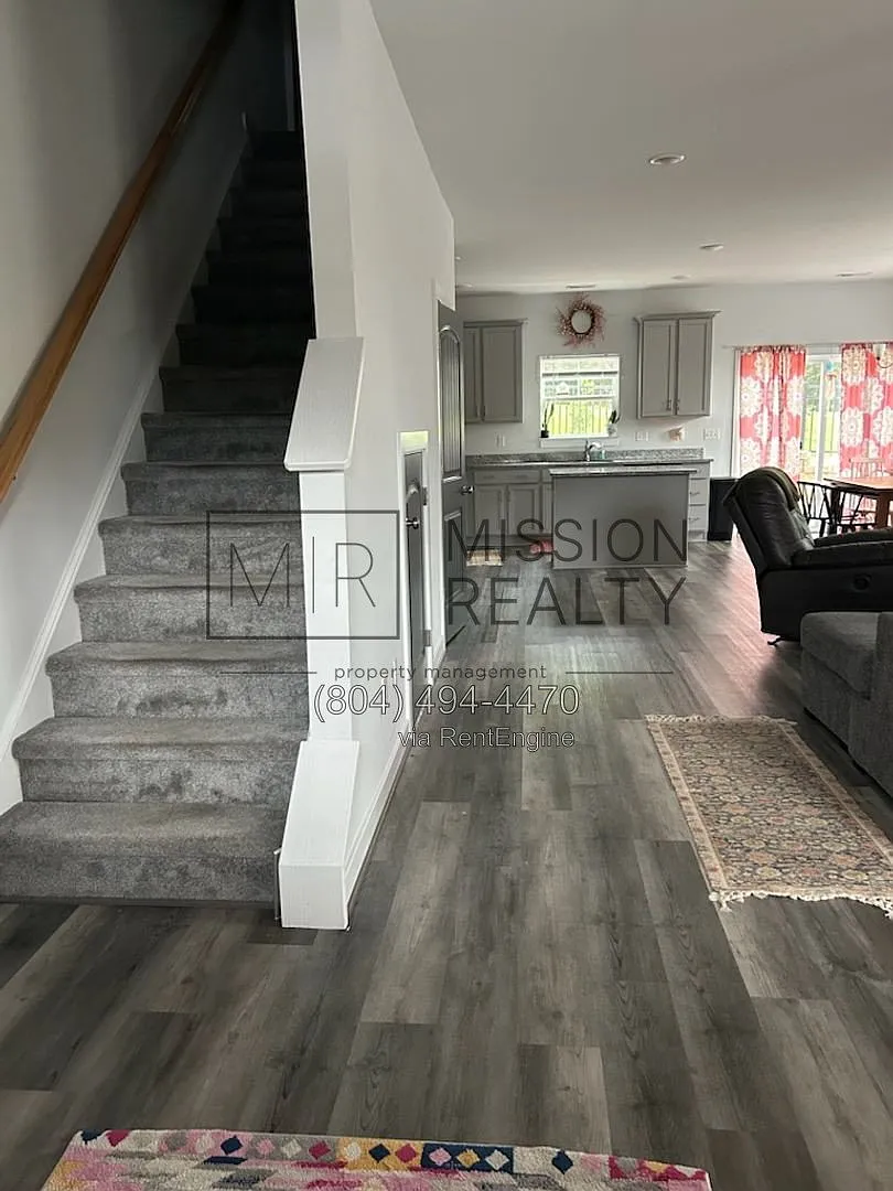 3 bed, 2.5 bath, 1567 sqft, $2,250 — Photo 4