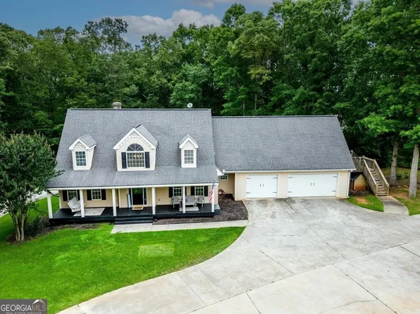 505 Oak Ridge Dr, Oxford, GA 30054