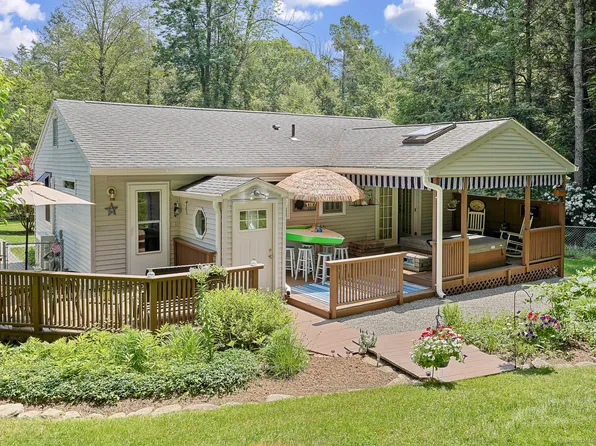 47 Little Bungee Hill Road, Woodstock, CT 06282