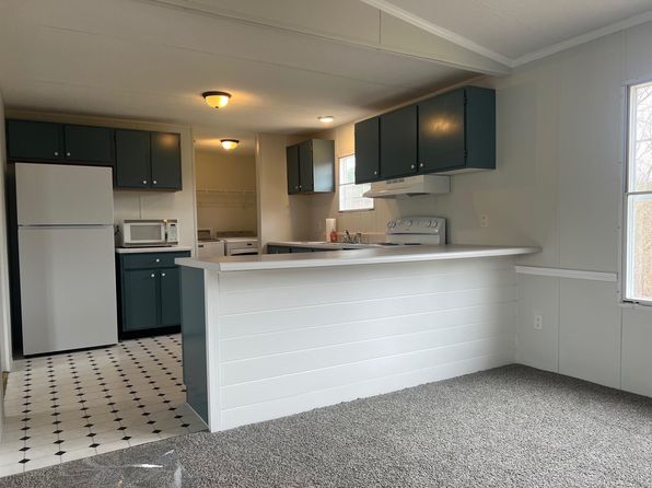34 N Johnson St, Craigsville, VA 24430