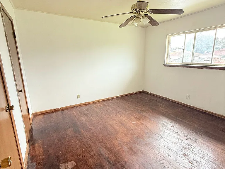 8043 W Appleton Ave #4 — Photo 4