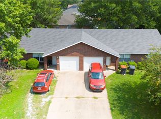 1533 Shannon St #A & B, Springdale, AR 72764