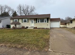 835 Chelsea Dr, Dover, OH