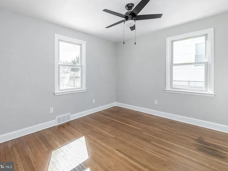 534 Blanchard Ave — Photo 12