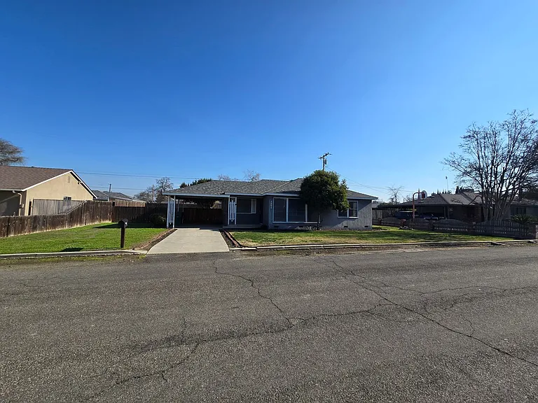 1851 Peralta Way — Photo 2