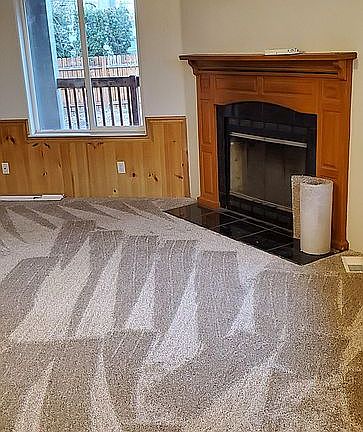 3rd image of 920 NE Alden St