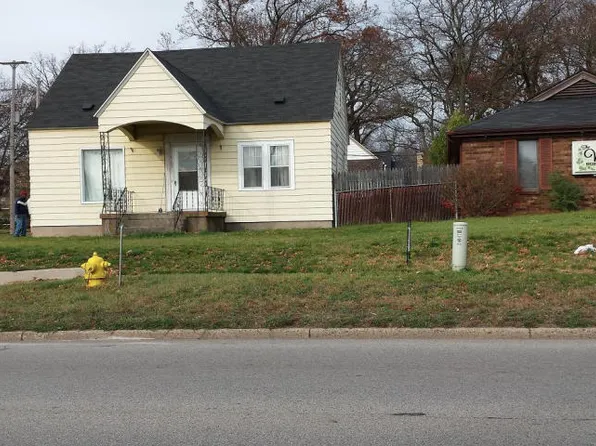 1159 28th St SE, Grand Rapids, MI 49507