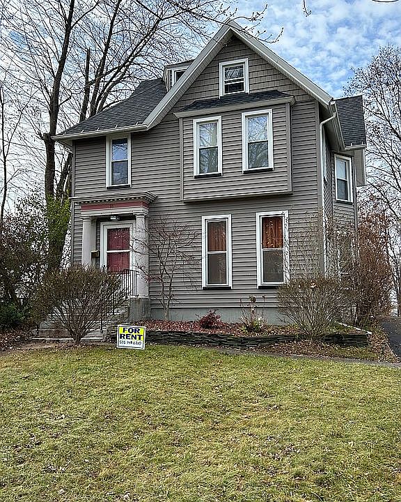 1st image of 18 Wadsworth St