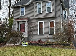 18 Wadsworth St, Geneseo, NY 14454
