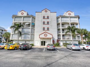 8932 Laguna Ln UNIT 301, Cape Canaveral, FL 32920