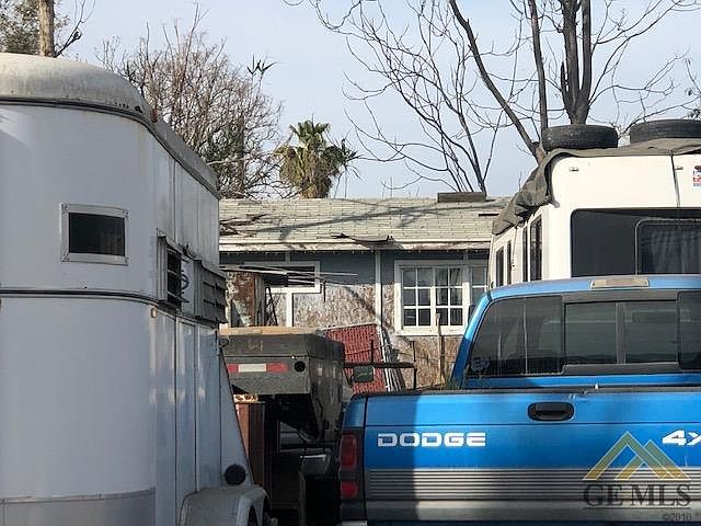2nd image of 102 White Ln