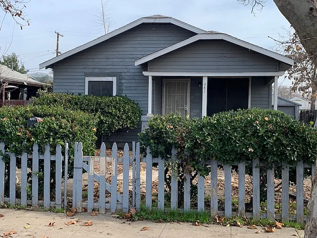 Yosemite Ave, Modesto — Photo 1