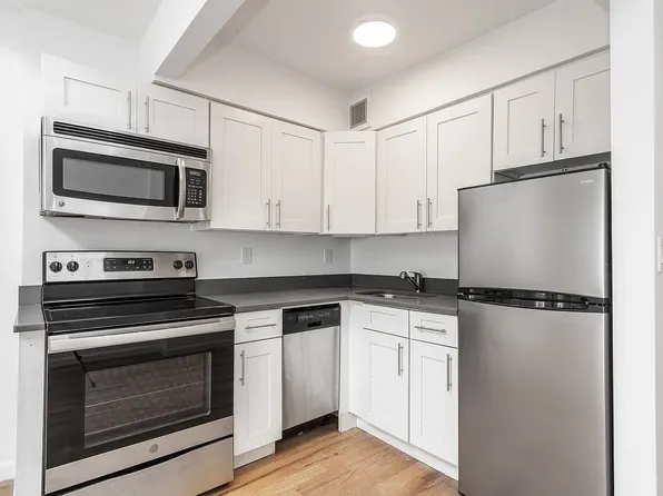 321 E 22nd St APT 6F, New York, NY 10010