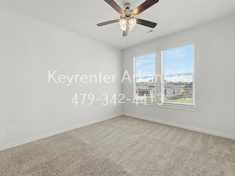 4808 Planetree St — Photo 19