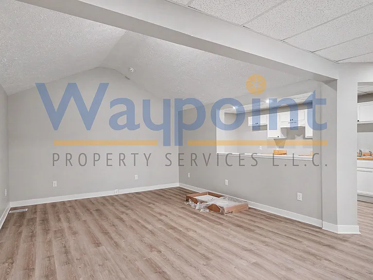 184 Superior St #1 — Photo 3