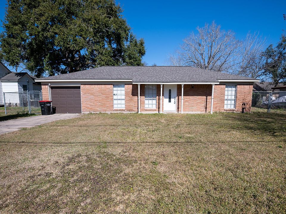 1st image of 2304 Cedar Bayou Rd