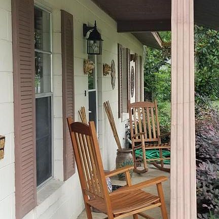 2nd image of 1235 NE 20th St