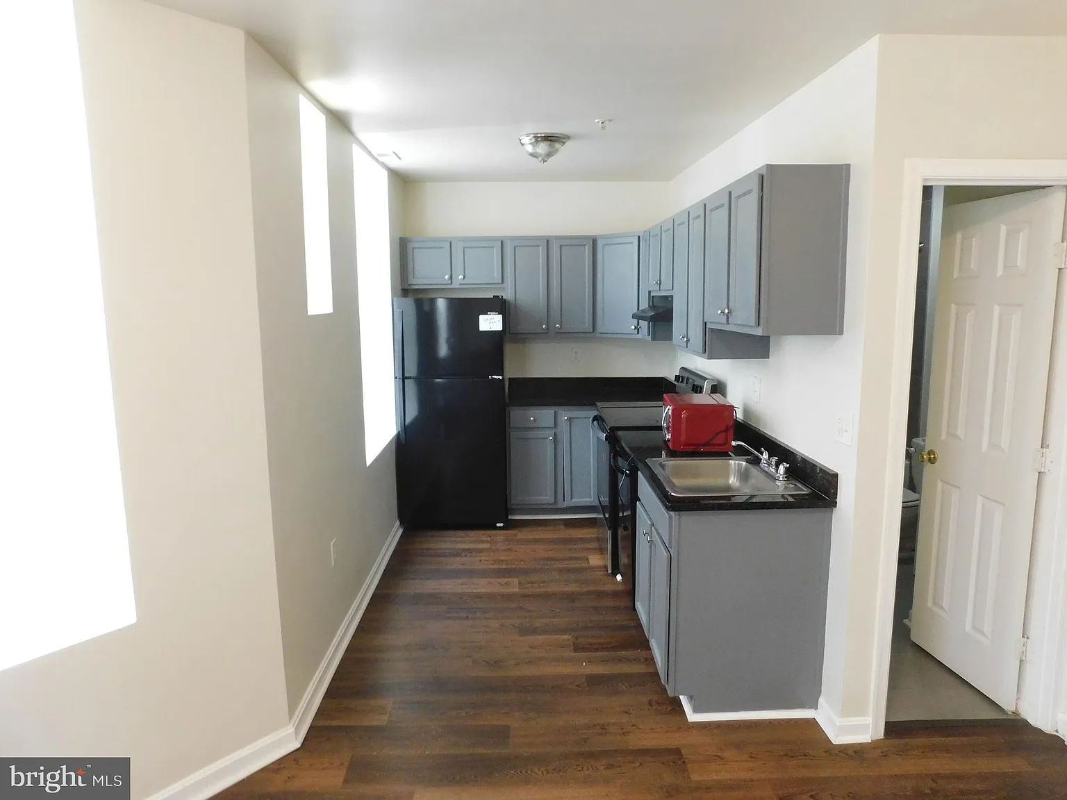 1 bed, $1,200 — Photo 4