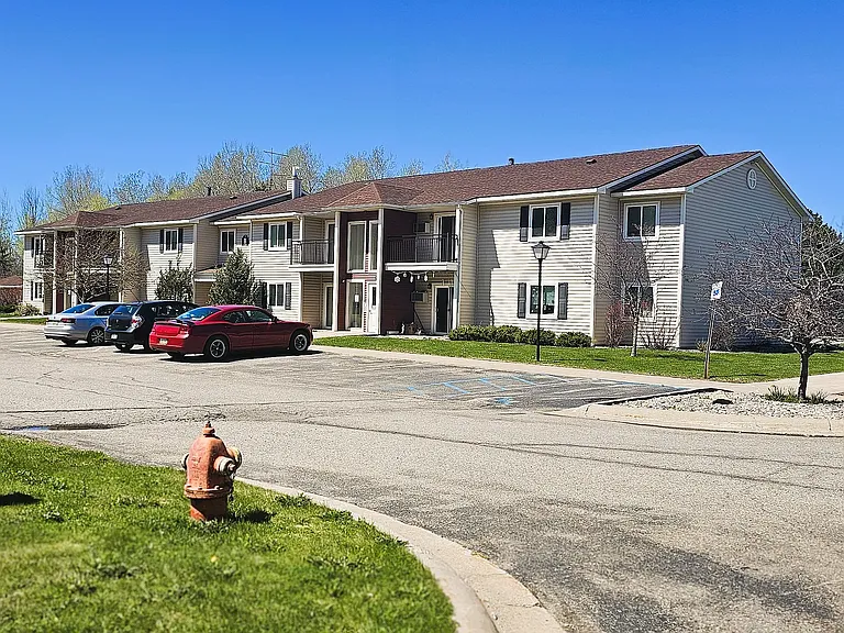 1708A-1708B-1708 Meridian St #1708 — Photo 3