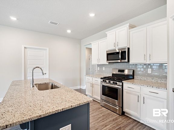 4th image of 8599 Rosefield Dr N
