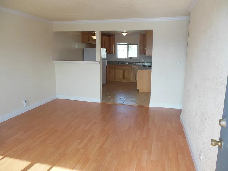 640 S 2nd St #3 — Photo 12