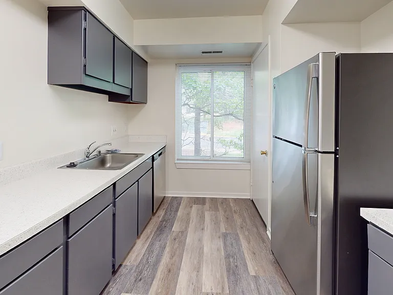 Seneca Place — Photo 64
