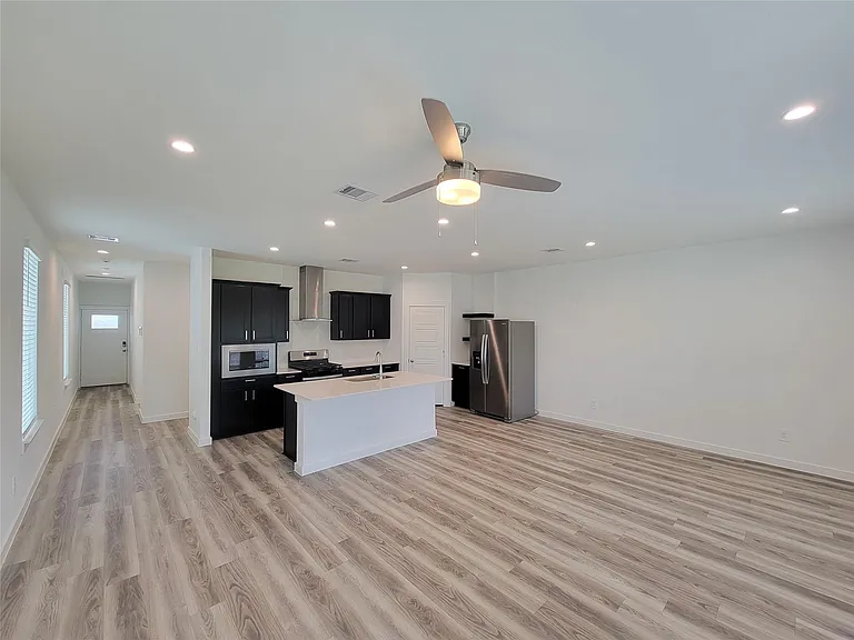 3225 Creston Gate Dr — Photo 8