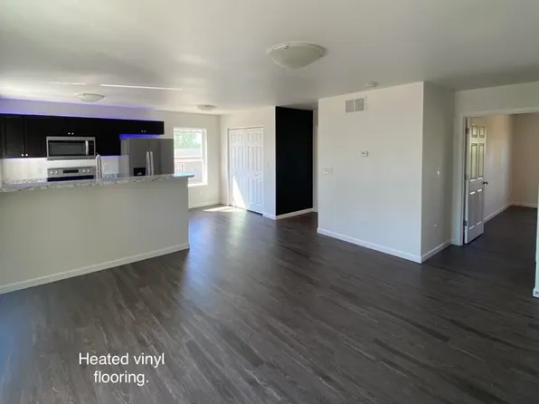 4645 W Amanda Dr, Wasilla, AK 99623