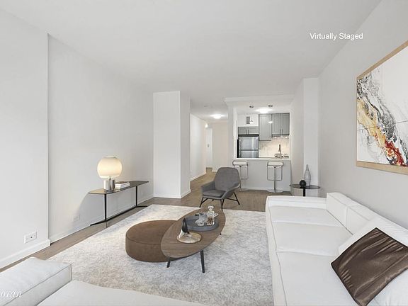 3rd image of 350 W 50th St APT 3JJ