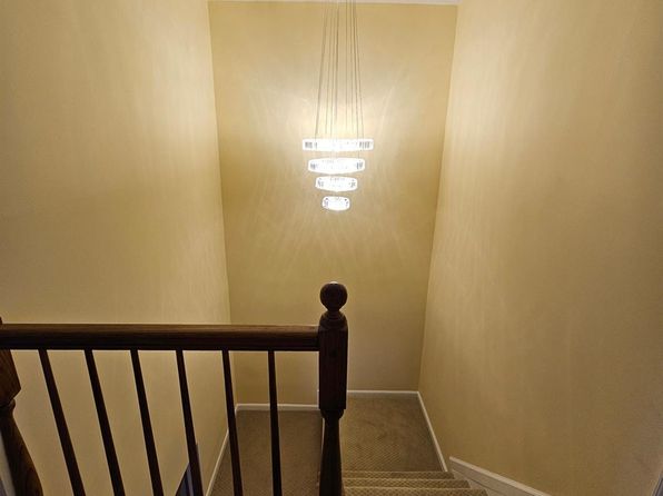 90 Van Liew Ct, East Brunswick, NJ 08816
