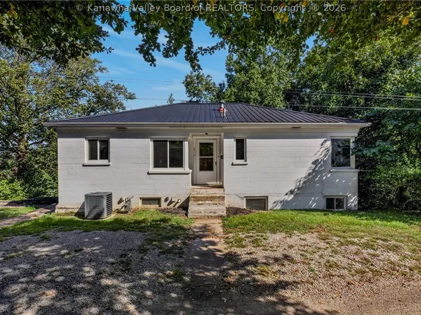 810 Dinden Dr, Saint Albans, WV 25177