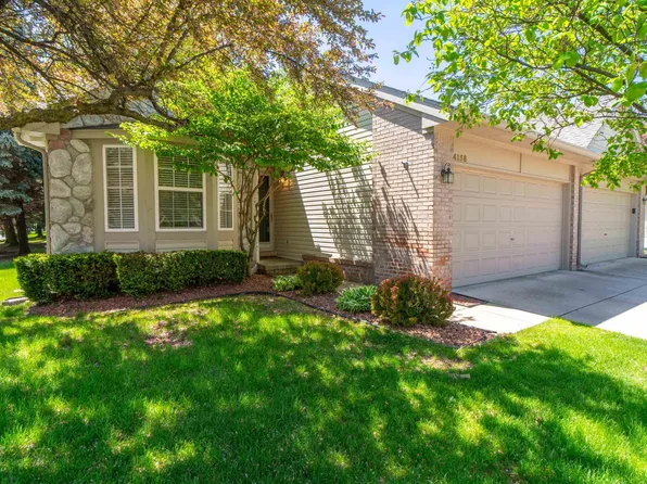 4158 Richfield Dr #34, Sterling Heights, MI 48314