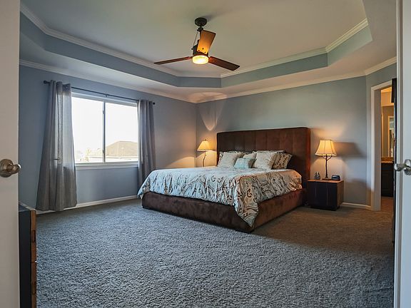 4th image of 22769 Poppleton Dr