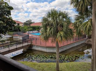 5741 Riverside Dr APT 201, Coral Springs, FL 33067