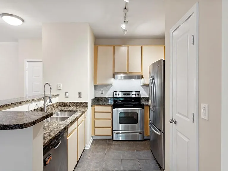 821 Ralph McGill Blvd NE #2410 — Photo 3