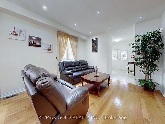 5th image of 18 Kawana Rd