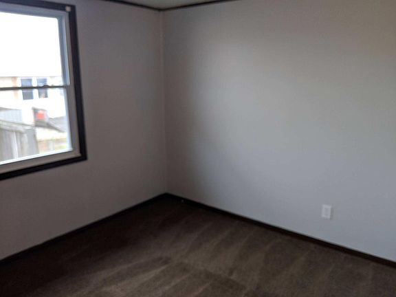 4th image of 930 N Ella St APT 29