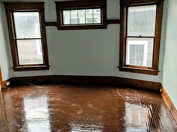 4th image of 117 Minnesota Ave Floor 2